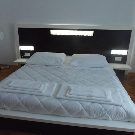 Apartments Palma Sibenik Bagian luar foto