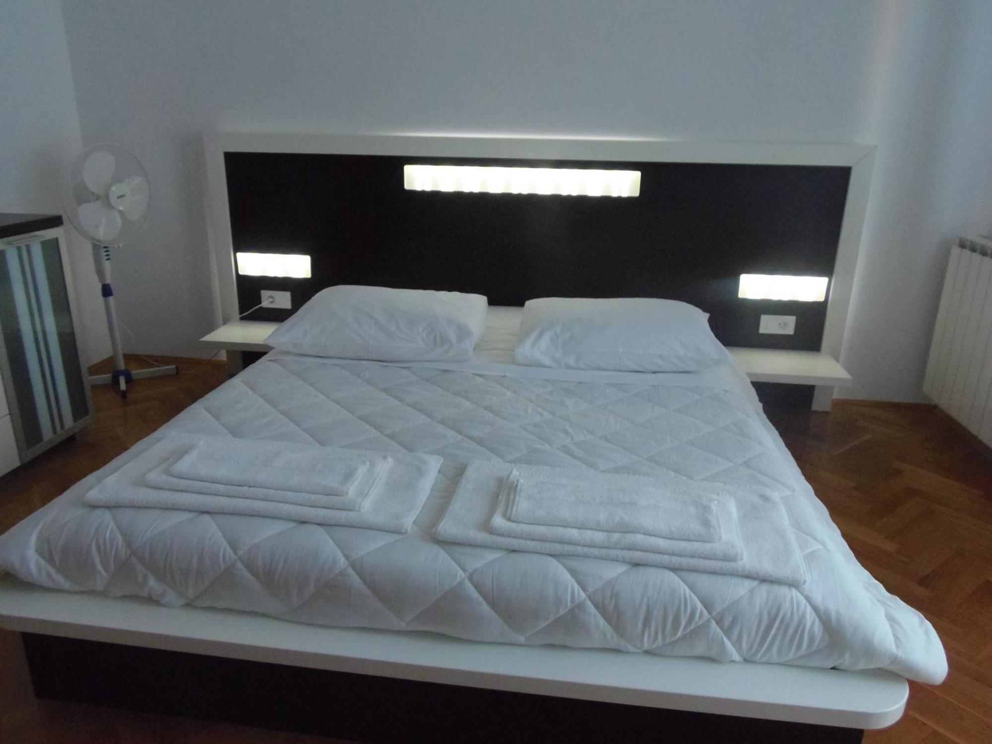 Apartments Palma Sibenik Bagian luar foto